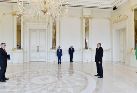 Ilham Aliyev empfängt neuen deutschen Botschafter zur Entgegennahme des Beglaubigungsschreibens - Aktualisiert